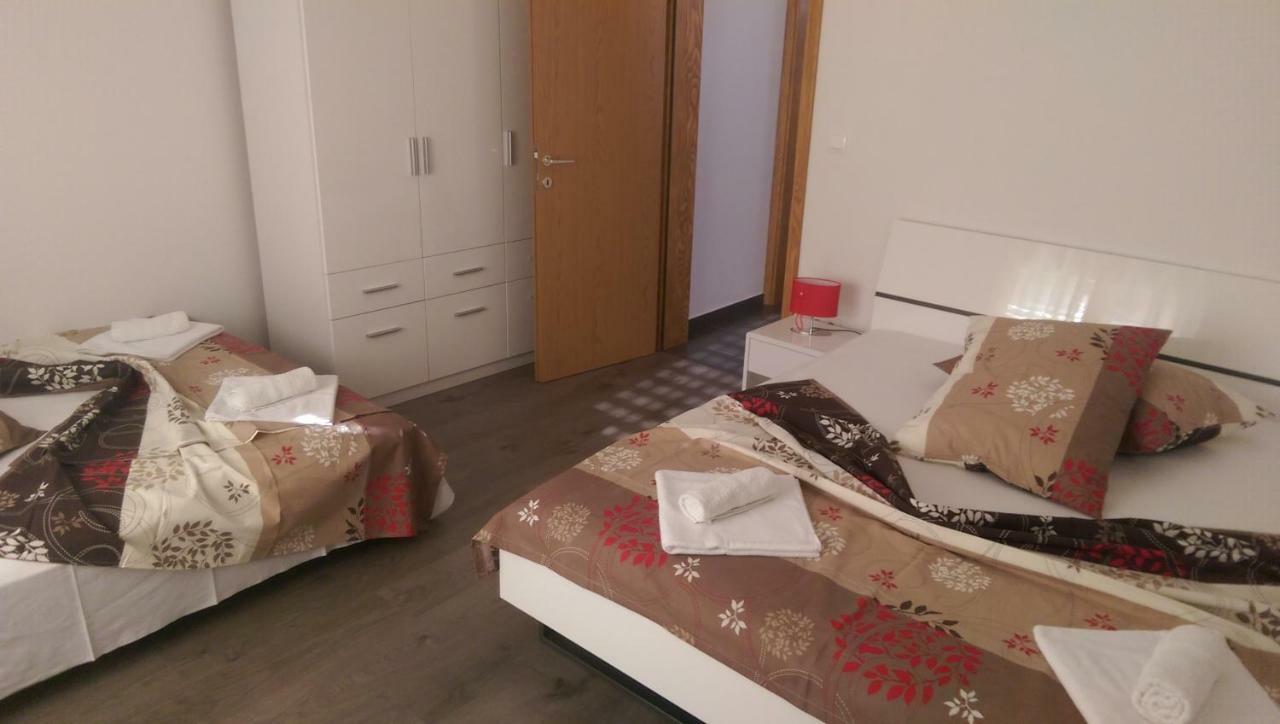 Apartmani Sandro イバン・ドーラッツ エクステリア 写真