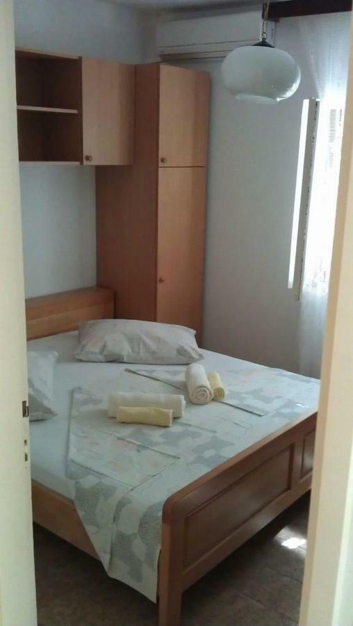 Apartmani Sandro イバン・ドーラッツ エクステリア 写真
